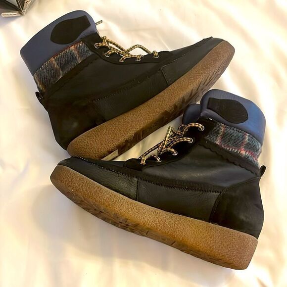 COOLWAY DARK BLUE ABD FLANNEL BOOTIES.   NEW IN BOX - Picture 7 of 10